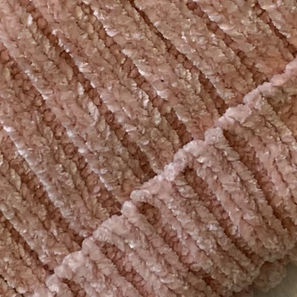 Super Soft & Cozy Pink Chenille Beanie Winter Hat - Picture 5 of 9